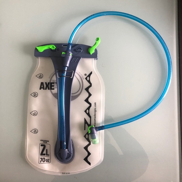 NWOT Mazama Designs 2L hydration bladder - Picture 1 of 4